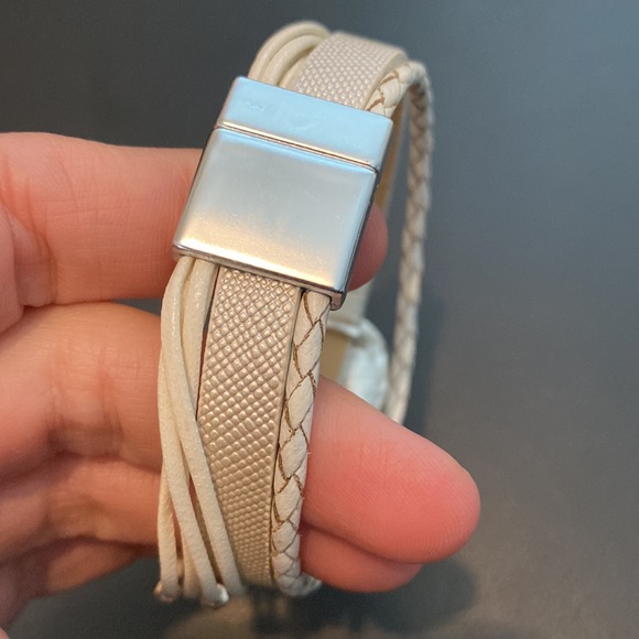 faux leather bracelet - Picture 4 of 4